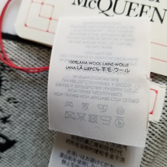 Alexander McQueen Wool Skull Large Scarf Black Grey - Picture 6 of 11